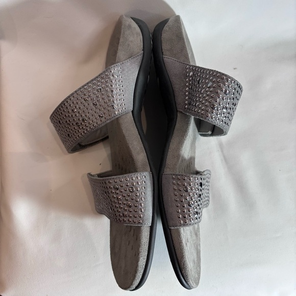 VIONIC Sz 10 Samoa Slides Slip On Sandals Comfort Insole Velcro Closure Flats - Picture 5 of 8